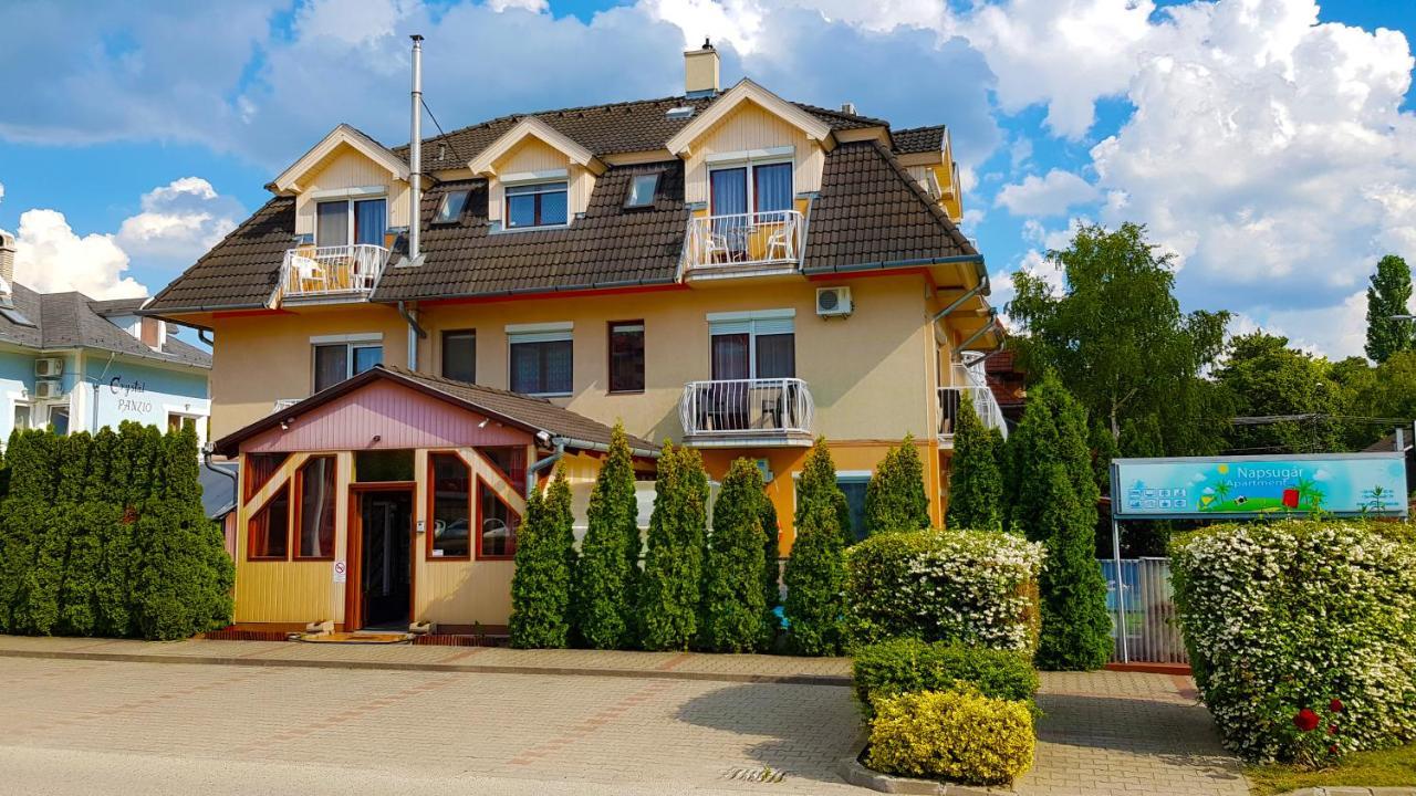 Napsugar Apartmanhaz Siófok Exterior foto
