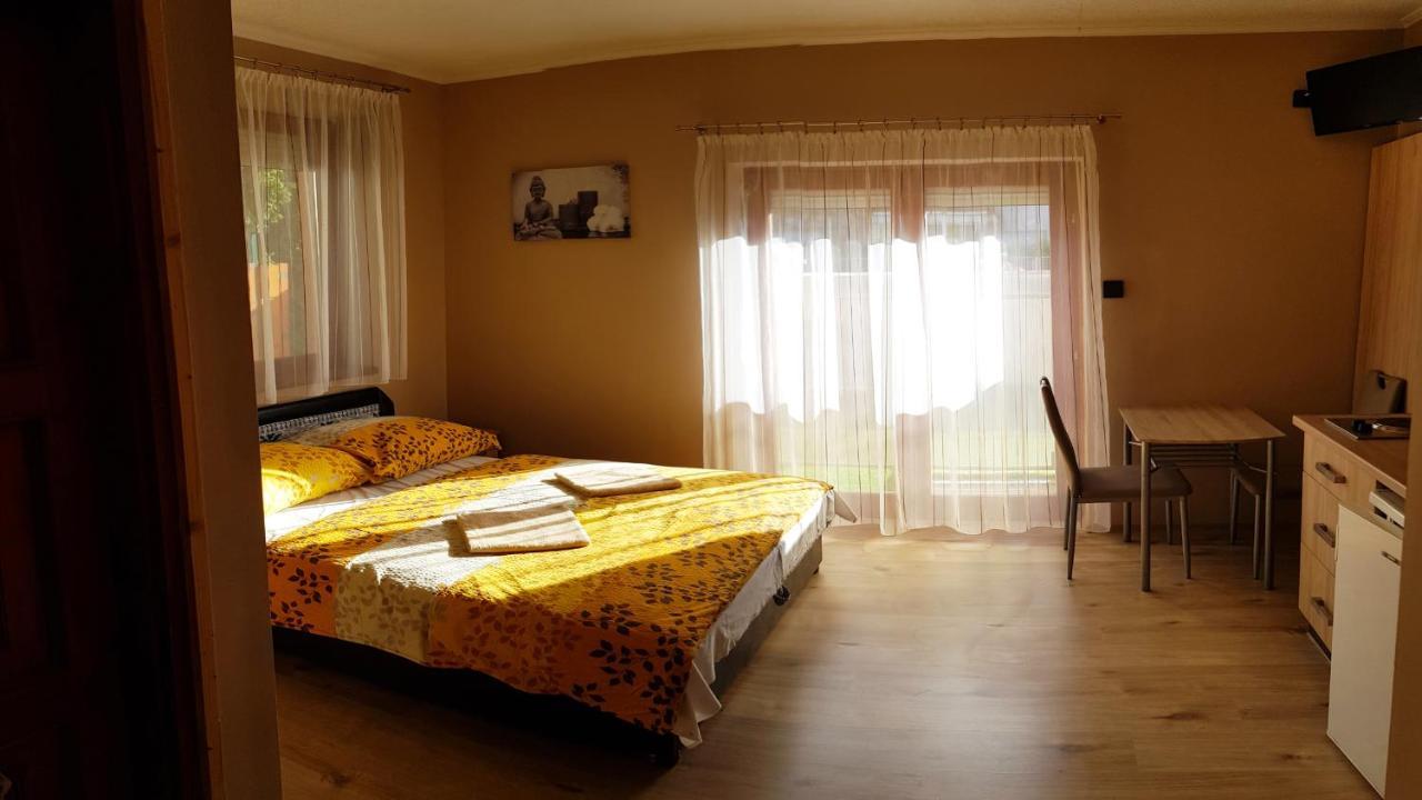Napsugar Apartmanhaz Siófok Exterior foto