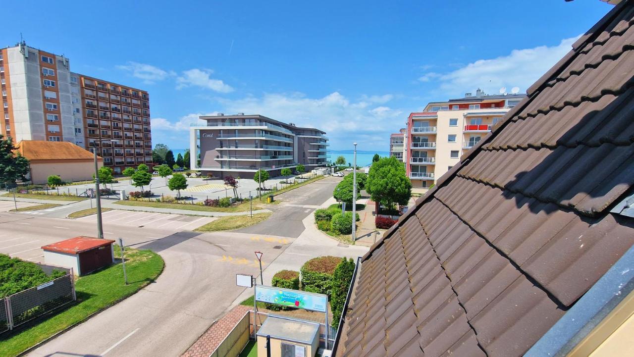 Napsugar Apartmanhaz Siófok Exterior foto