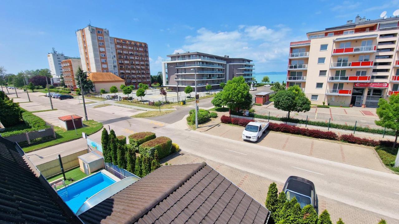 Napsugar Apartmanhaz Siófok Exterior foto