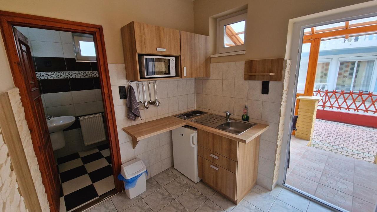 Napsugar Apartmanhaz Siófok Exterior foto