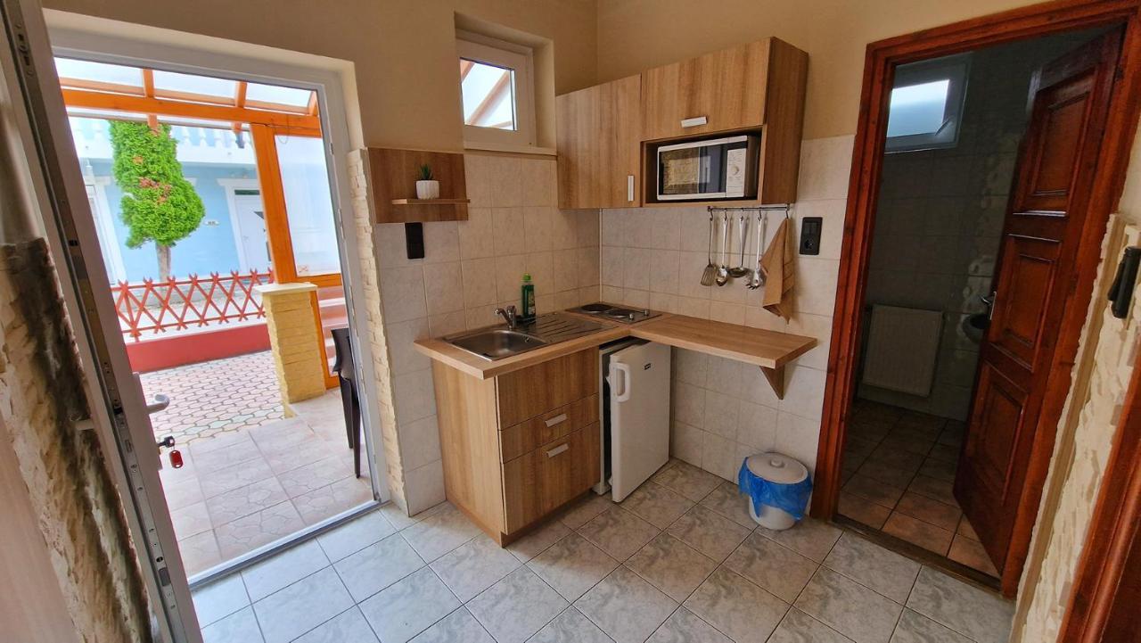 Napsugar Apartmanhaz Siófok Exterior foto